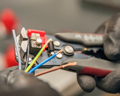 Un électricien de confiance pour vos travaux à Plomelin et Finistère Sud