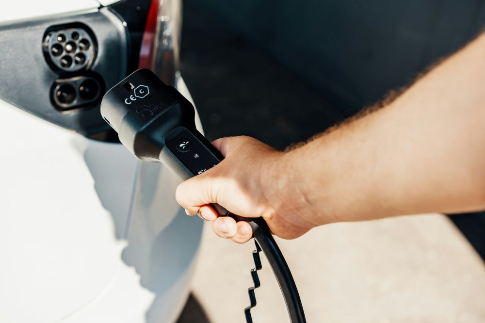 Votre électricien à Plomelin se charge de l'installation d'une borne de recharge Hager de qualité Votre électricien à Plomelin se charge de l'installation d'une borne de recharge Hager de qualité
